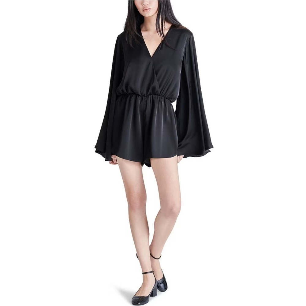 NWT Steve Madden Farrah Surplice V-Neck Long Bell Sleeve Short Romper